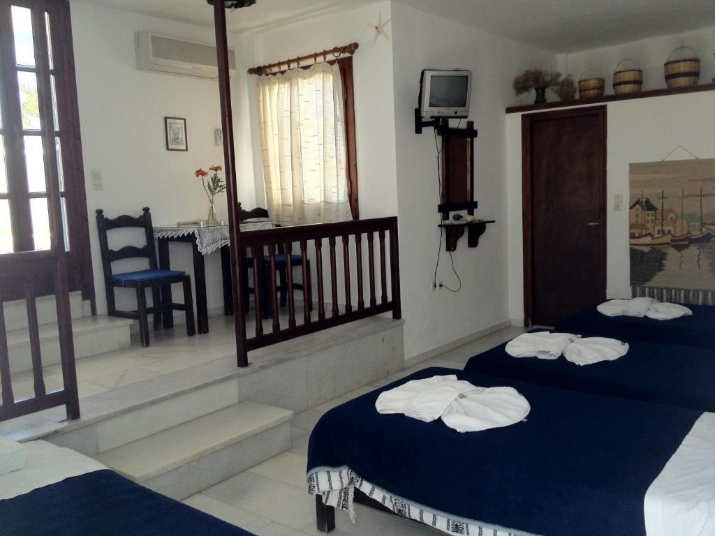 Sea View Studio (4 guests)