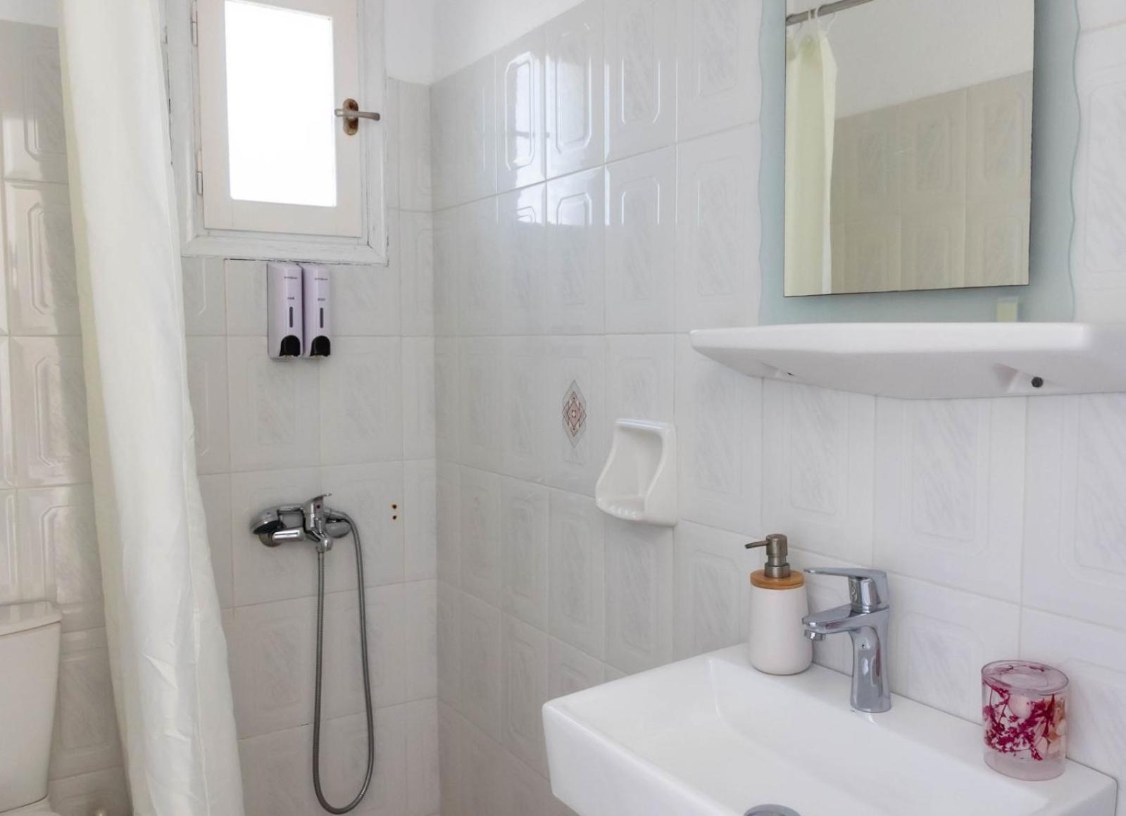 Standard Triple Room,1743198426:JPEG