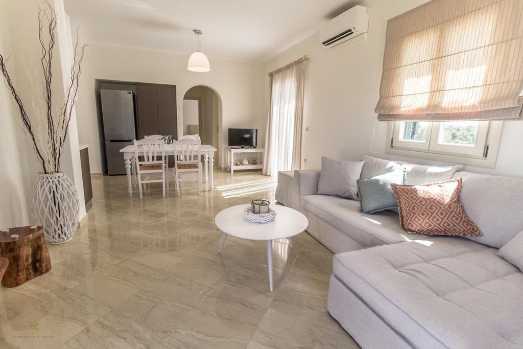 Superior Two-Bedroom Apartment with Sea View,821341310:JPEG