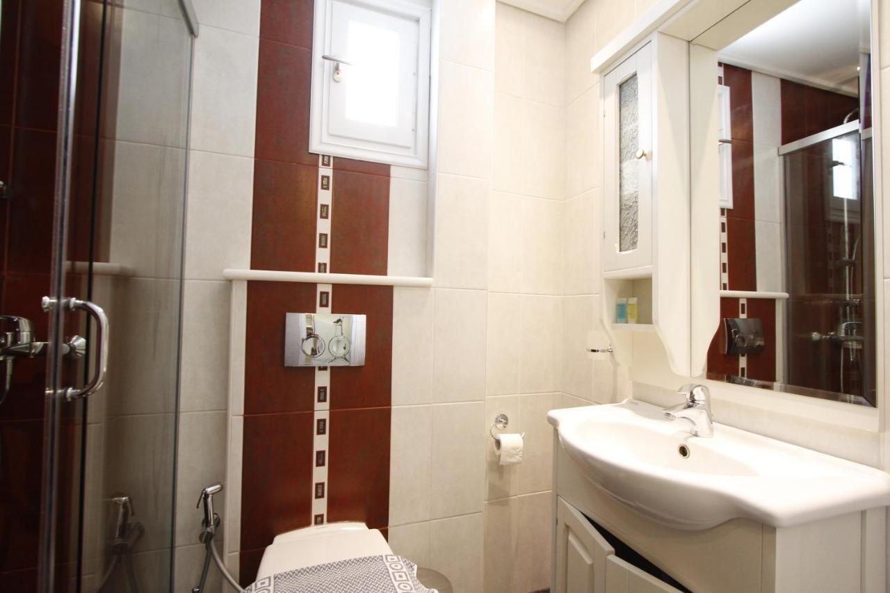 Camera Tripla