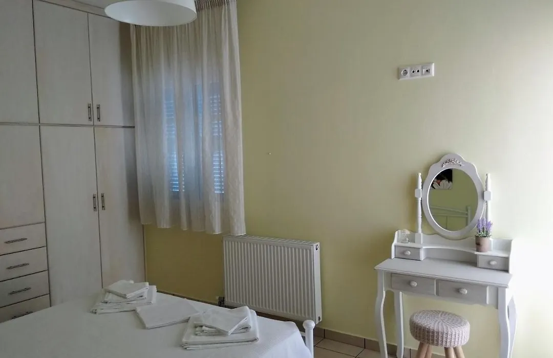 Ariadni'S Cosy Flat-1