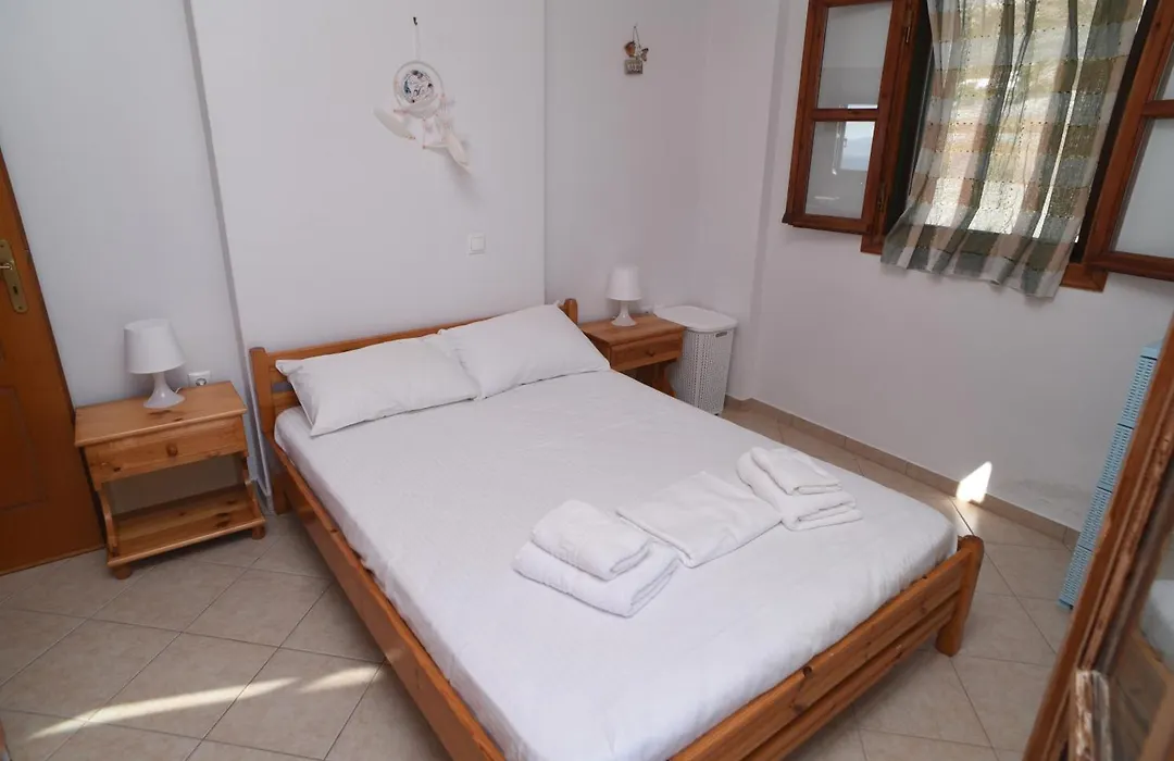 Fotis Apartments Naxos Plaka-1