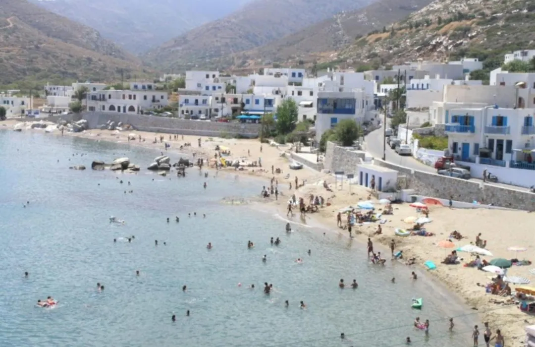 Adonis Hotel Naxos-1