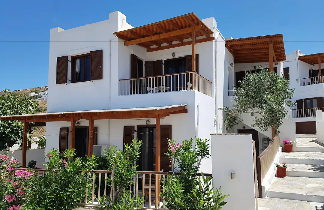 Petros Studios & Suites-1