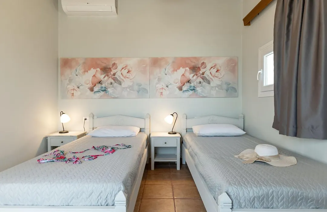 Michalios Cycladic Apartments-1