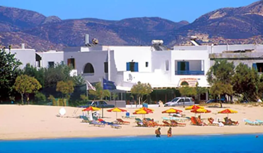 Naxos Colosseo-1