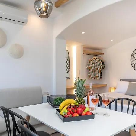 Naxos Downtown Apartments & Suites-2
