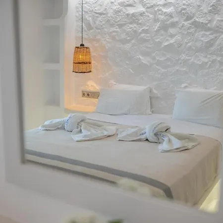 Nikos Apartments And Studios-3