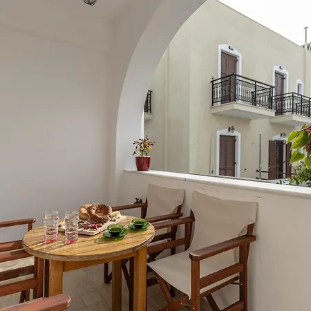 Best Friends & Fam Apt,Town Of Naxos Island,By Naxosvibe-2