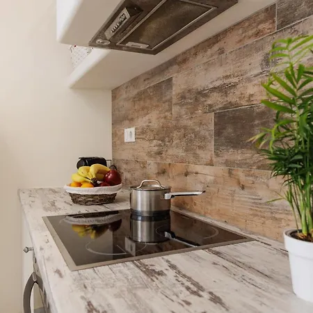 Alki Apartment 20M From Saint George Beach-2
