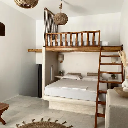 Blue In Naxos-2