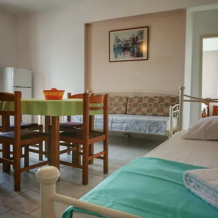 Villa Kelly Apartments-2