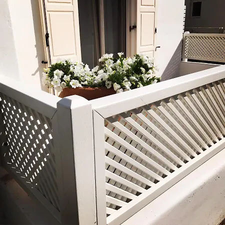 Sorokos Suite 8-2