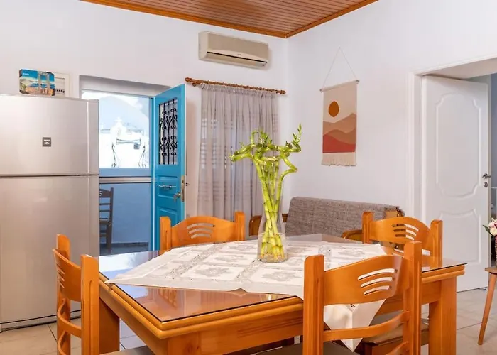 Avgerinos Villa Naxos City