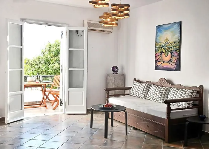 Sea Lilies Suites Pláka