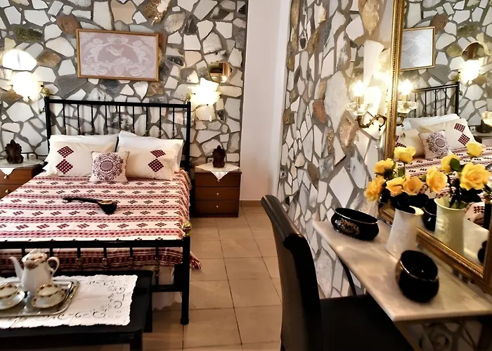 Pasas Castle - Unique Luxury Apartments Naxos City