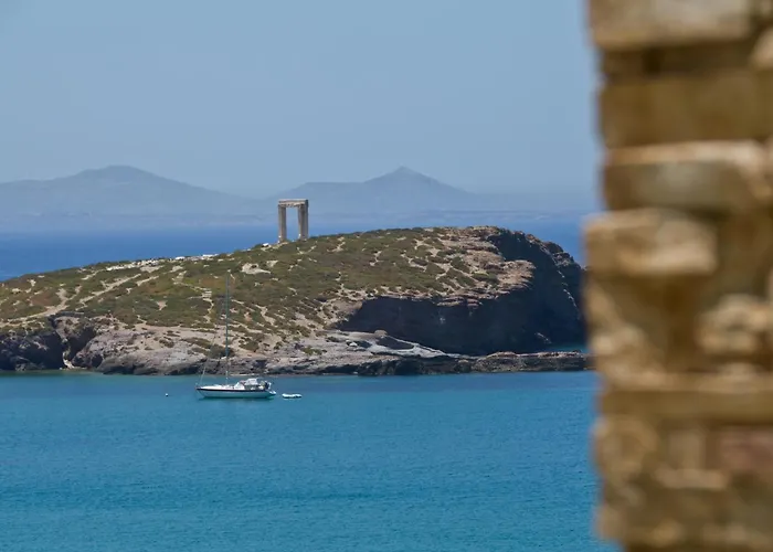 Naxos City Hotels near Plaza 9 De Julio with shuttle service