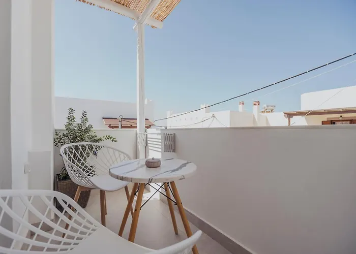 Golden Bird'S Aparthotel Naxos City