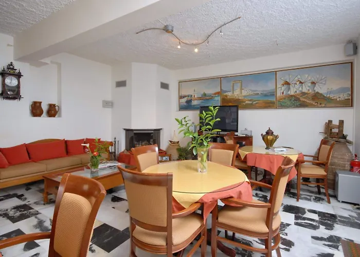 Barbouni Hotel & Studios Naxos City