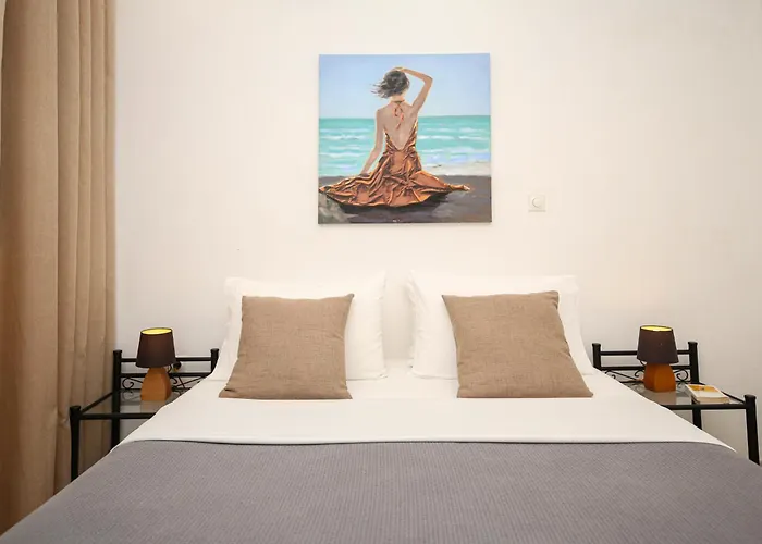 Infinity Apartments Naxos City