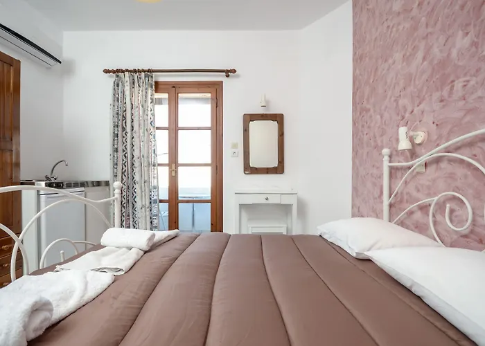 Depis Economy Studios & Apartments Naxos City