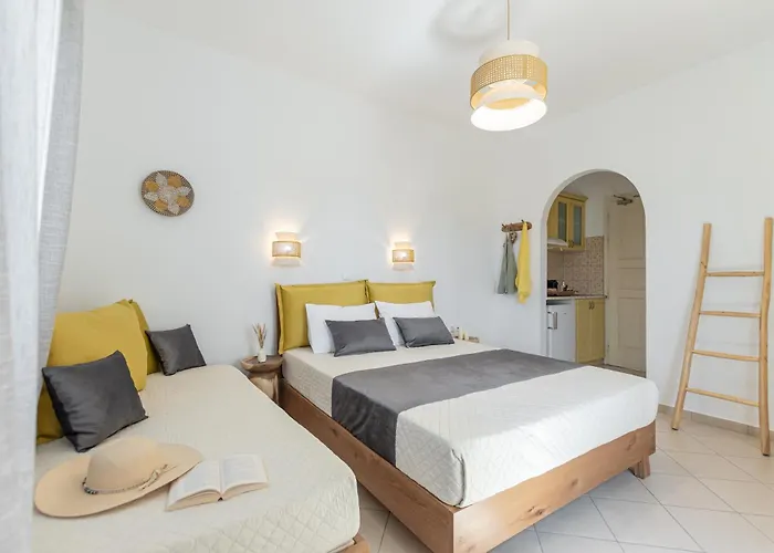 Sunshine Hotel Naxos City