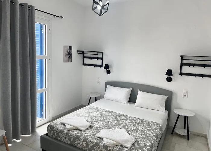 Studios Zafiri Naxos City