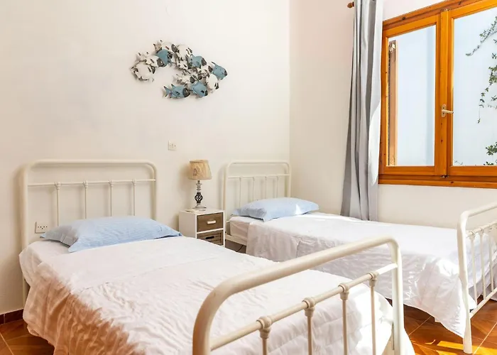 Pet friendly Central City Apartment Naxos City